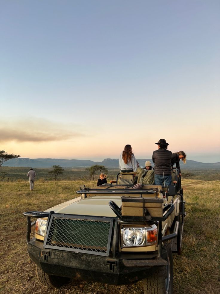 5 Days Serengeti National Park & Ngorongoro Crater(Budget Camping)